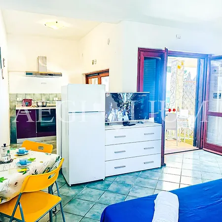 Giglio Rosso 1 アパート カンペーゼ