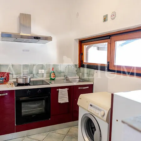 Giglio Rosso 1 アパート